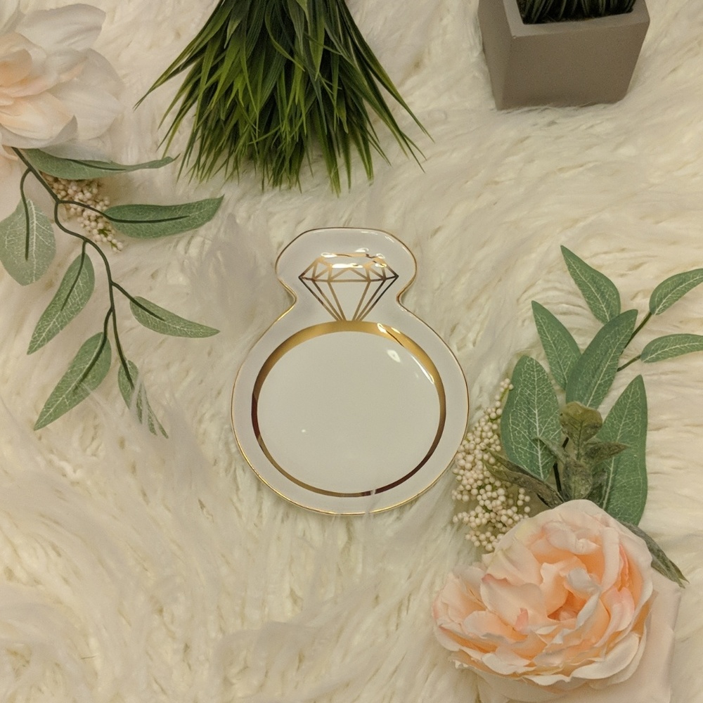 Engagement Ring Dish - Picture 2 of 3